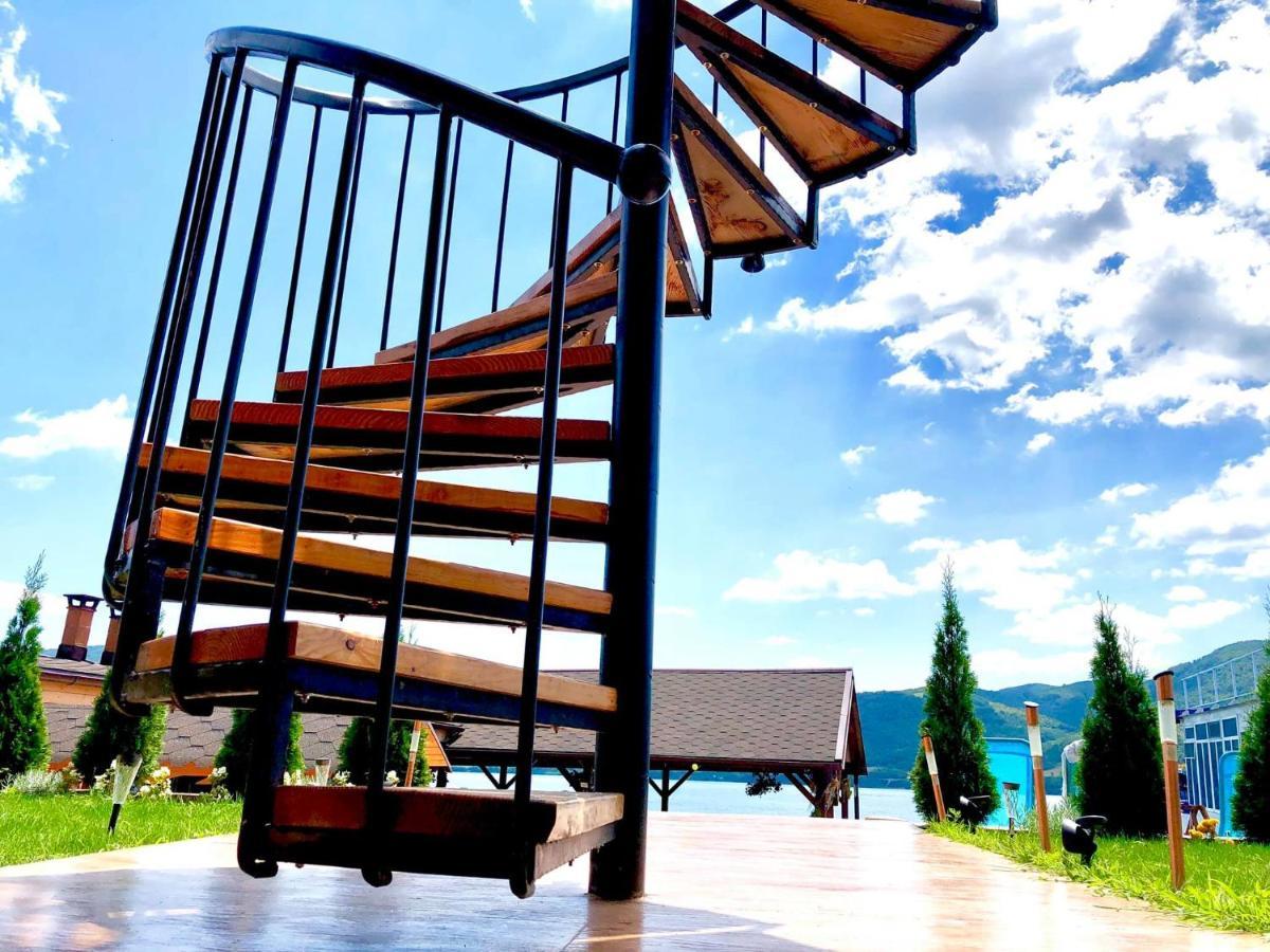 Mustaciosul Dunarii Hotel Ieşelniţa Buitenkant foto