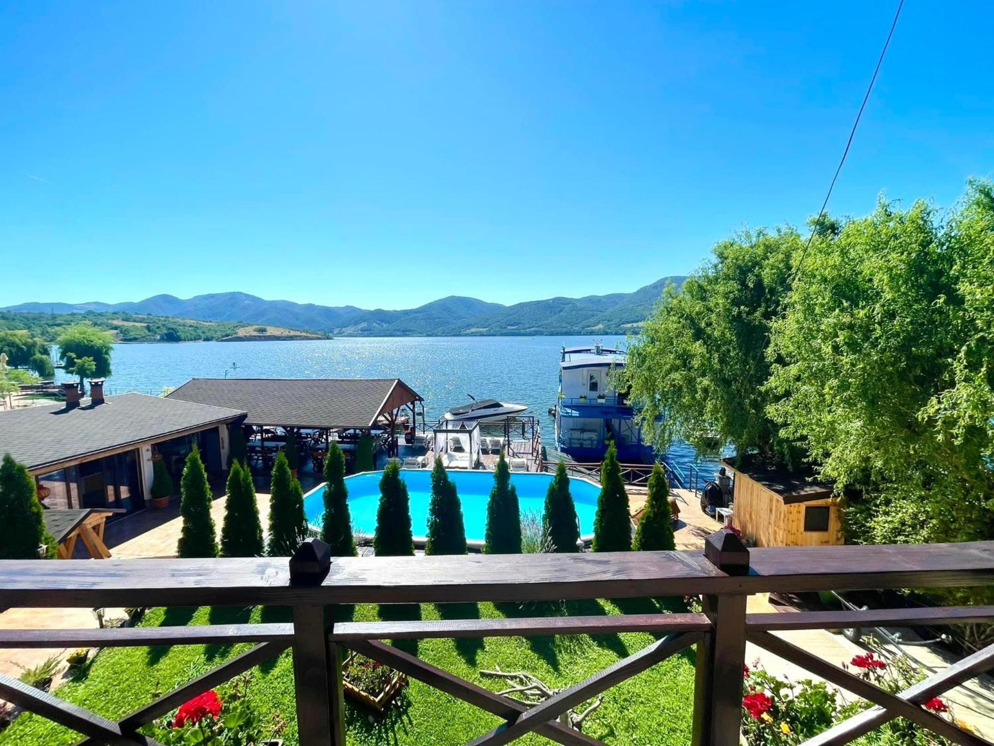 Mustaciosul Dunarii Hotel Ieşelniţa Buitenkant foto