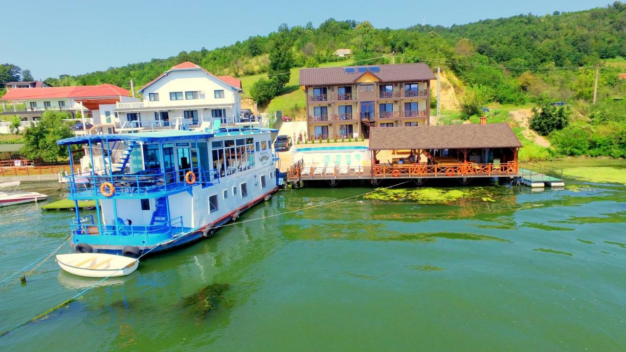 Mustaciosul Dunarii Hotel Ieşelniţa Buitenkant foto