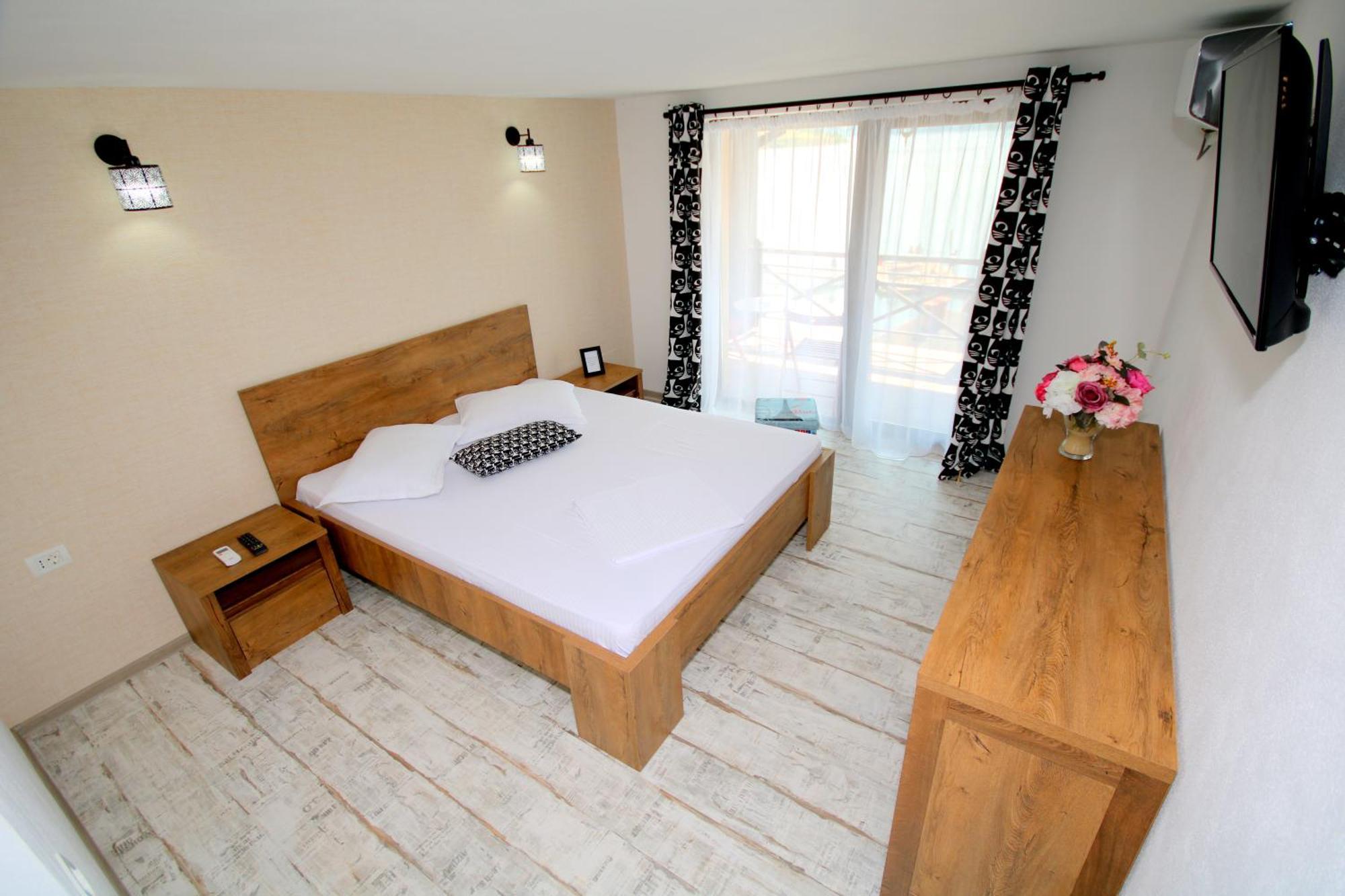 Mustaciosul Dunarii Hotel Ieşelniţa Buitenkant foto